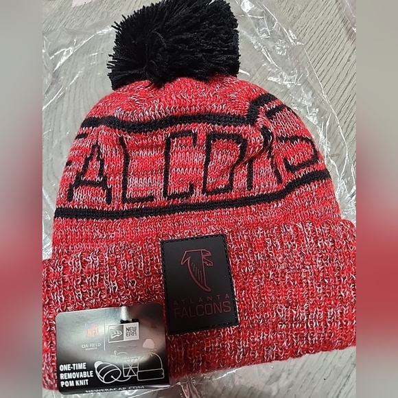 Atlanta Falcons New Era Red & Black Beanie - Picture 2 of 2